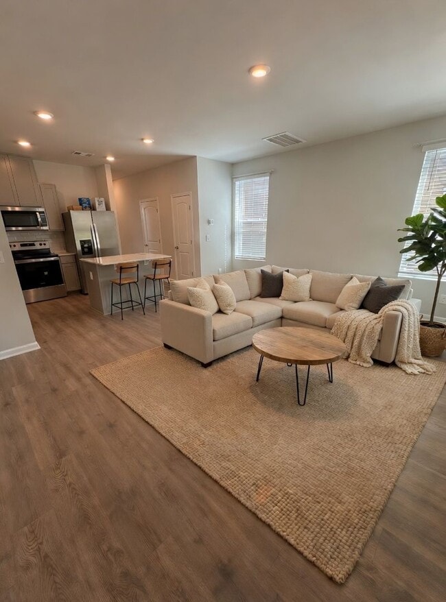 property at 1406 Walker Wy