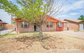 4536 Marshall St in Lubbock, TX - Building Photo - Building Photo