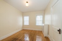 41 Champney St, Unit 2 in Boston, MA - Foto de edificio - Building Photo