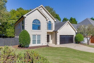 5570 Cannonero Dr in Alpharetta, GA - Building Photo - Building Photo