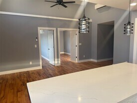 1035 Montauk Hwy in Copiague, NY - Building Photo