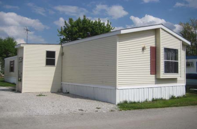 Elm Park Mobile Homes in Lebanon, IN - Building Photo