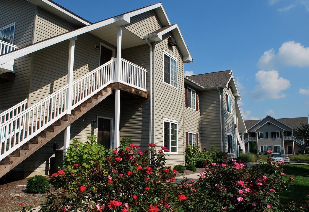 Storyboard on Black Diamond in Carbondale, IL - Foto de edificio