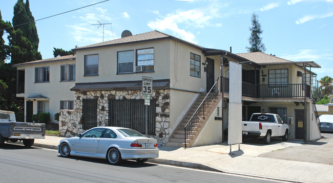 11934 Rosecrans Ave in Norwalk, CA - Foto de edificio - Building Photo