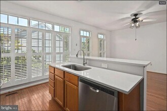 5394 Chieftain Cir in Alexandria, VA - Building Photo - Building Photo