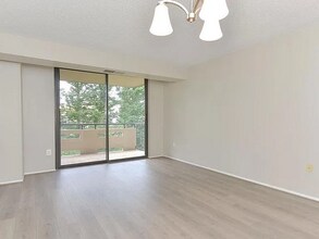 1808 Old Meadow Rd, Unit 916 in McLean, VA - Foto de edificio - Building Photo