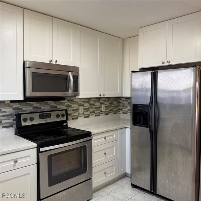 property at 2172 Simon Ct