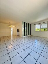 1747 NE 169th St in North Miami Beach, FL - Building Photo - Building Photo