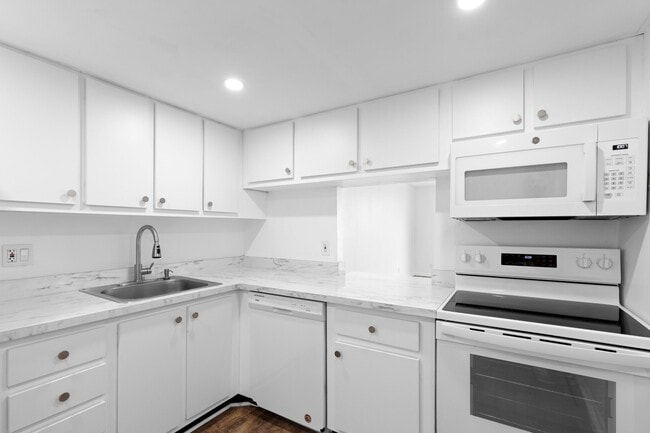 property at 470 Executive Center Dr