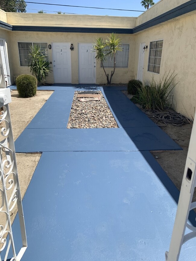 951 E Chuckwalla Rd in Palm Springs, CA - Building Photo - Building Photo