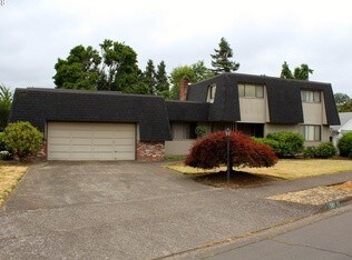 1380 Flintridge Ave-Unit -1 in Eugene, OR - Building Photo