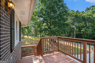 527 Scott Blvd in Forest Park, GA - Building Photo - Building Photo