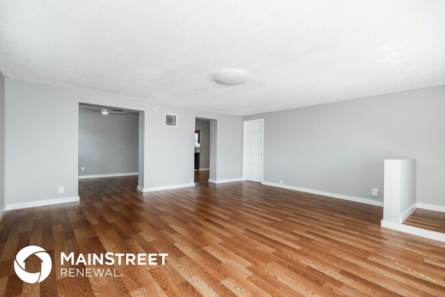 657 59th St S in St. Petersburg, FL - Building Photo - Building Photo