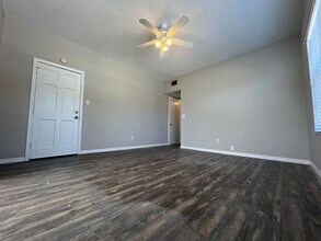 163 Ave A SE in Winter Haven, FL - Foto de edificio - Building Photo