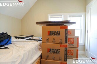 2 Murdock St, Unit 3 in Boston, MA - Foto de edificio - Building Photo