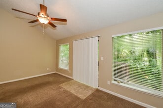 8152 Dunellen Ln in Jonesboro, GA - Building Photo - Building Photo