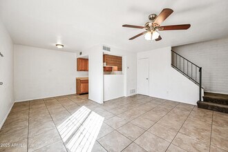 4240 S 46th Pl in Phoenix, AZ - Building Photo - Building Photo