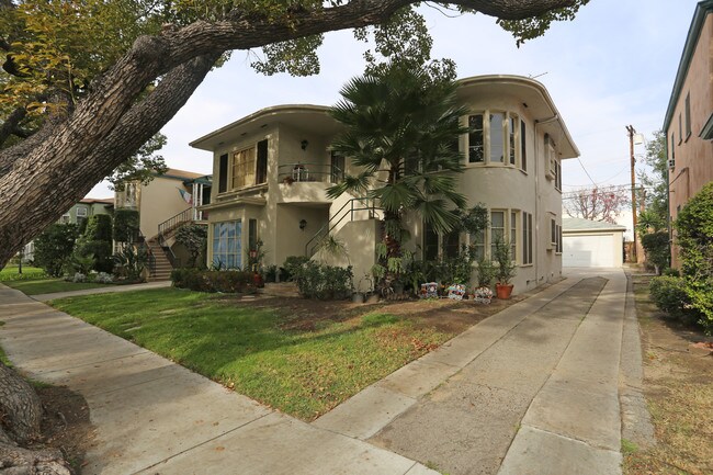815 E Doran St in Glendale, CA - Foto de edificio - Building Photo