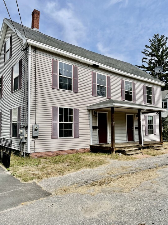 49 Union St in Bath, ME - Building Photo