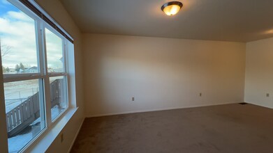 1143 Tallent Ct in Box Elder, SD - Building Photo - Building Photo