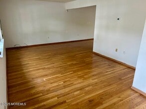 819 Constitution Dr in Brick, NJ - Building Photo - Building Photo