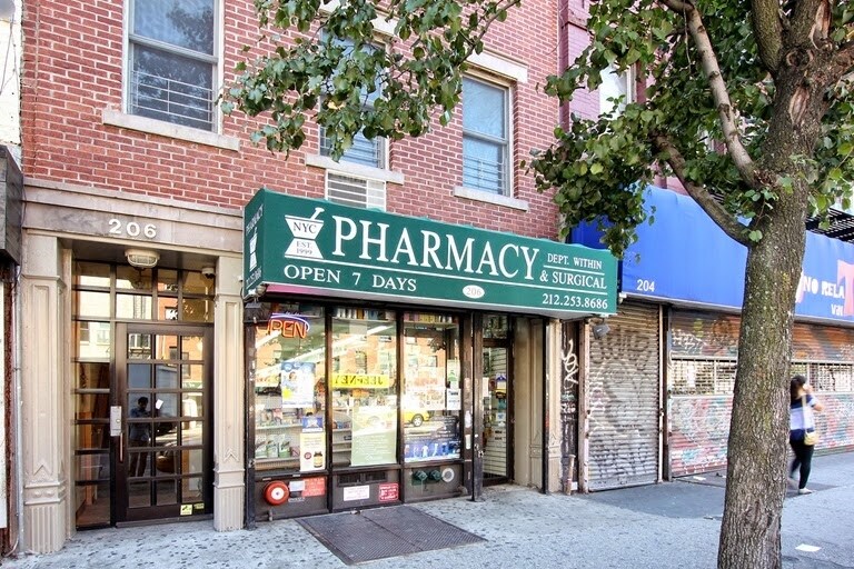 206 1st Ave in New York, NY - Building Photo