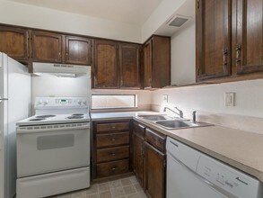 519 NE 81st Ave in Portland, OR - Building Photo - Building Photo