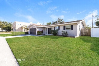 1023 San Pedro Dr in Dunedin, FL - Building Photo - Building Photo