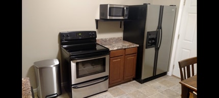 730 N Broad St, Unit Lower in Mankato, MN - Building Photo - Building Photo