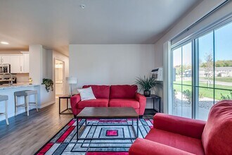 HILLCREST ESTATES in Shawano, WI - Building Photo - Building Photo