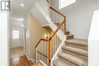120 Landover Crescent in Ottawa, ON - Building Photo - Building Photo