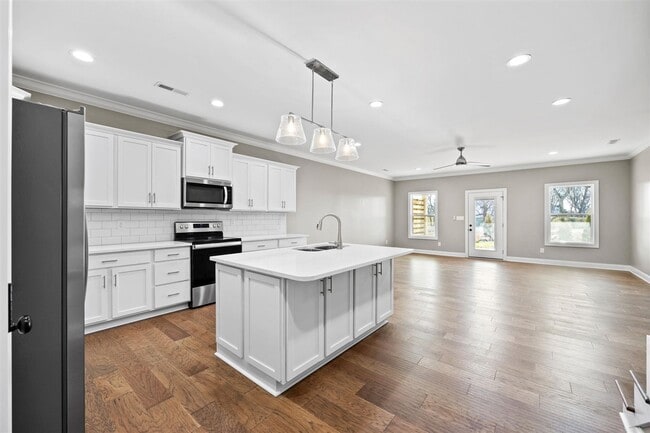 512 Old Lovers Ln in Bowling Green, KY - Building Photo - Building Photo