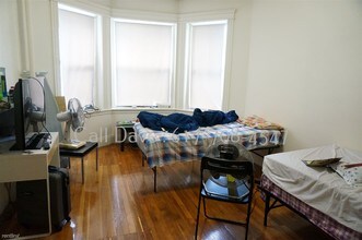 1160 Commonwealth Avenue-Unit -# 14GT in Boston, MA - Building Photo - Building Photo