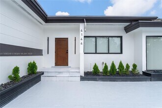 4144 Alton Rd in Miami Beach, FL - Building Photo - Building Photo