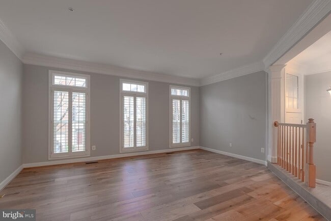 4912 Waple Ln in Alexandria, VA - Building Photo - Building Photo