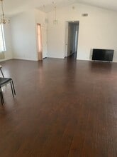15561 Via Hermosa St in Hesperia, CA - Building Photo - Building Photo