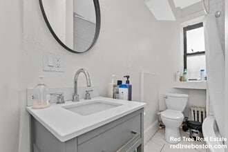 868 Huntington Ave, Unit 3 in Boston, MA - Foto de edificio - Building Photo