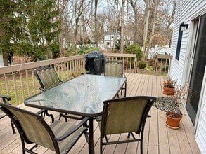 86 Krispin Ln in East Setauket, NY - Building Photo - Building Photo