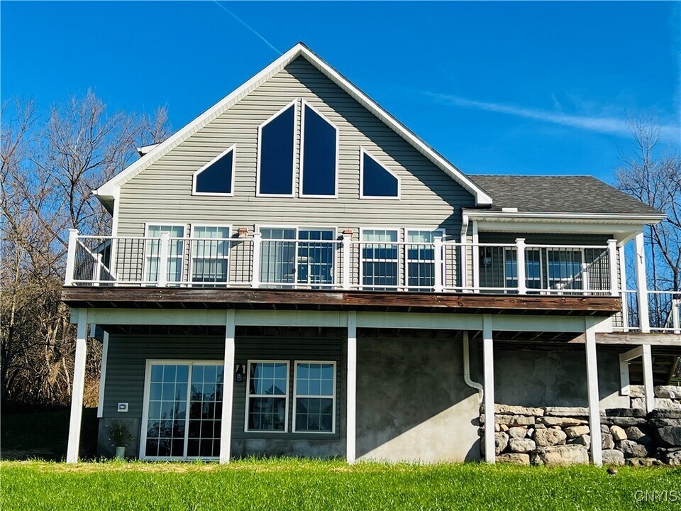 4360 Vinegar Hill Rd in Skaneateles, NY - Foto de edificio