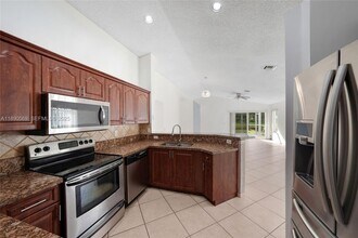1289 Majesty Terrace in Weston, FL - Building Photo - Building Photo
