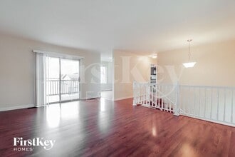 135 Oriole Rd in Matteson, IL - Foto de edificio - Building Photo