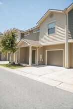 3508 Mossy Oak Villas Cir in Pensacola, FL - Building Photo - Building Photo