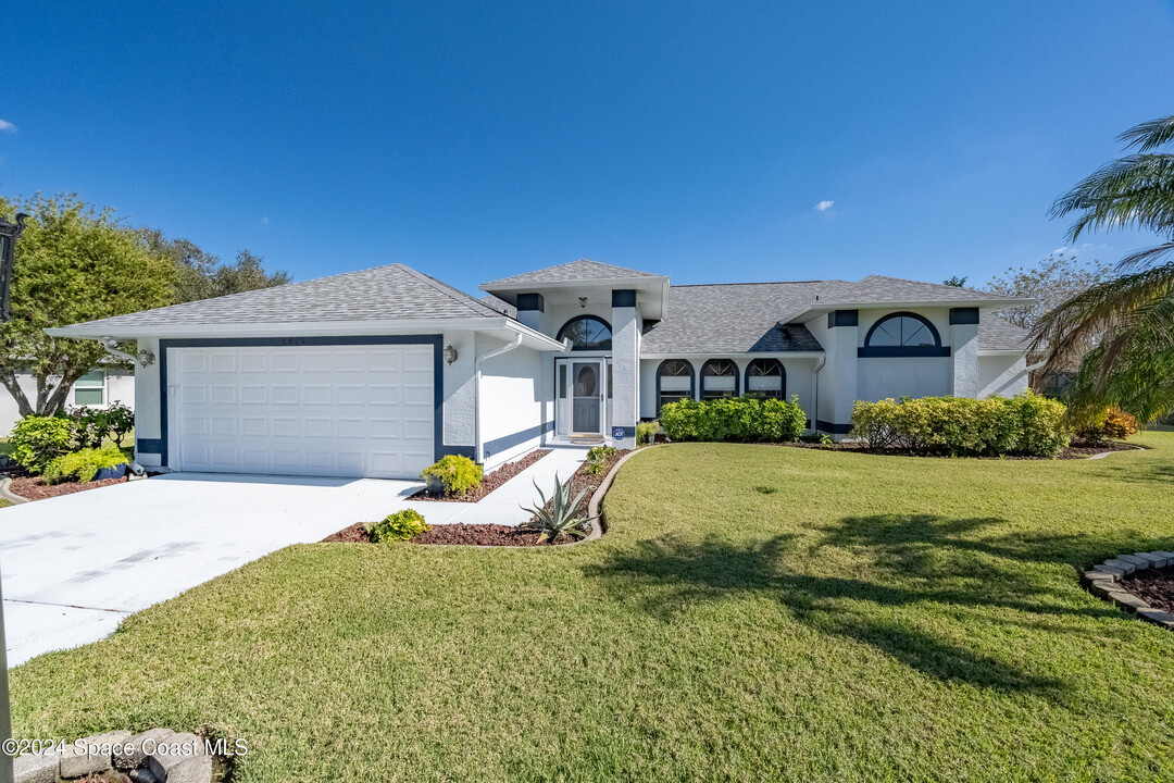 3525 Chancellorsville Ave in Melbourne, FL - Building Photo