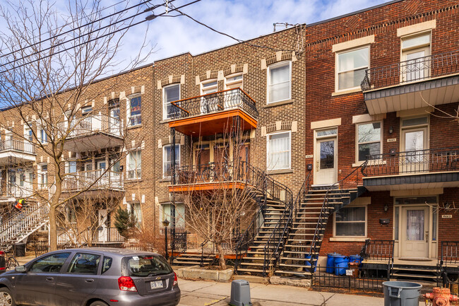 4669-4677 Des Érables Av in Montréal, QC - Building Photo - Primary Photo