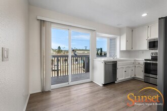 4985 Coronado Ave in San Diego, CA - Building Photo - Building Photo