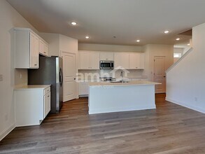 1120 Livengood Wy in Indian Trail, NC - Foto de edificio - Building Photo