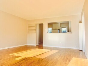 1177 Felspar St in San Diego, CA - Building Photo - Building Photo