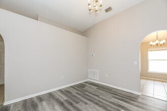 141 Sterling Hill Dr in Jacksonville, FL - Foto de edificio - Building Photo