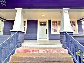 858 N Stafford St in Portland, OR - Building Photo - Building Photo