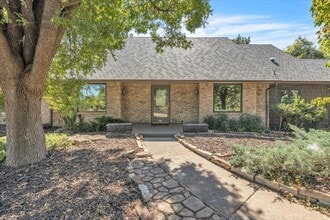 4075 St Croix Dr in Edmond, OK - Building Photo - Building Photo